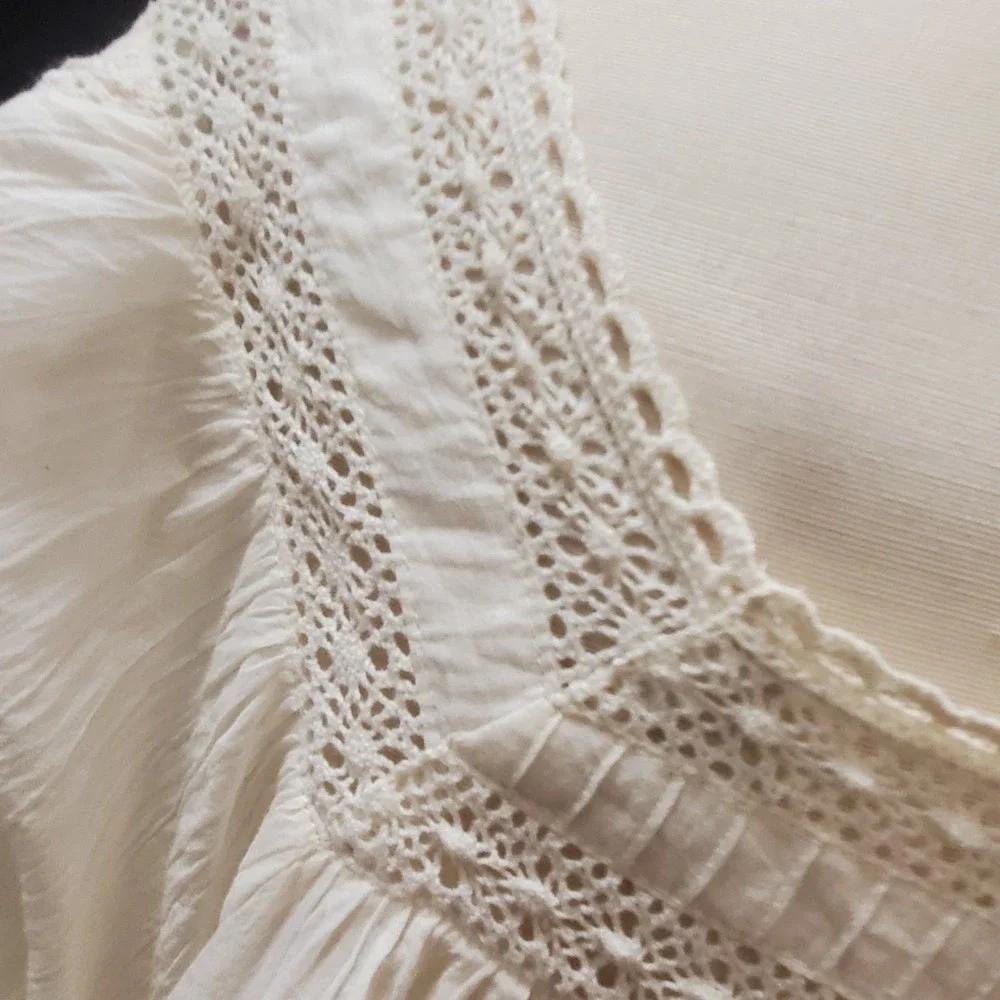Free People Womens Peasant Crochet Eyelet Faraway Fields Top Size M Cream Boho